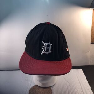 MLB Detroit Tigers Fitted 8 Hat New Era 59FIFTY Digi-Camo LOGO